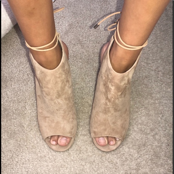 peep toe heels🌟🌟🌟 - Picture 4 of 6